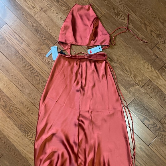 Midi Skirt and crop top two piece set - Picture 1 of 2